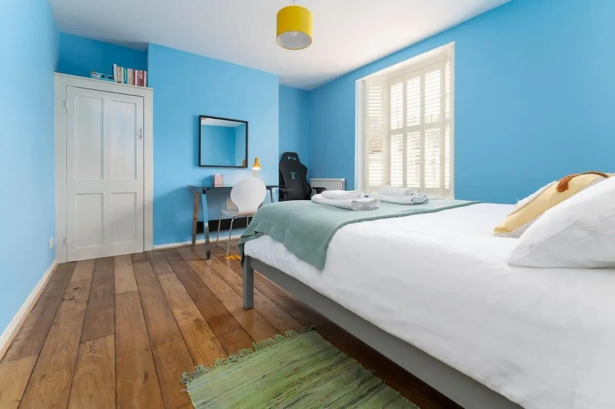 Holiday home Host & Stay - Blue Hues On Over Street Brighton