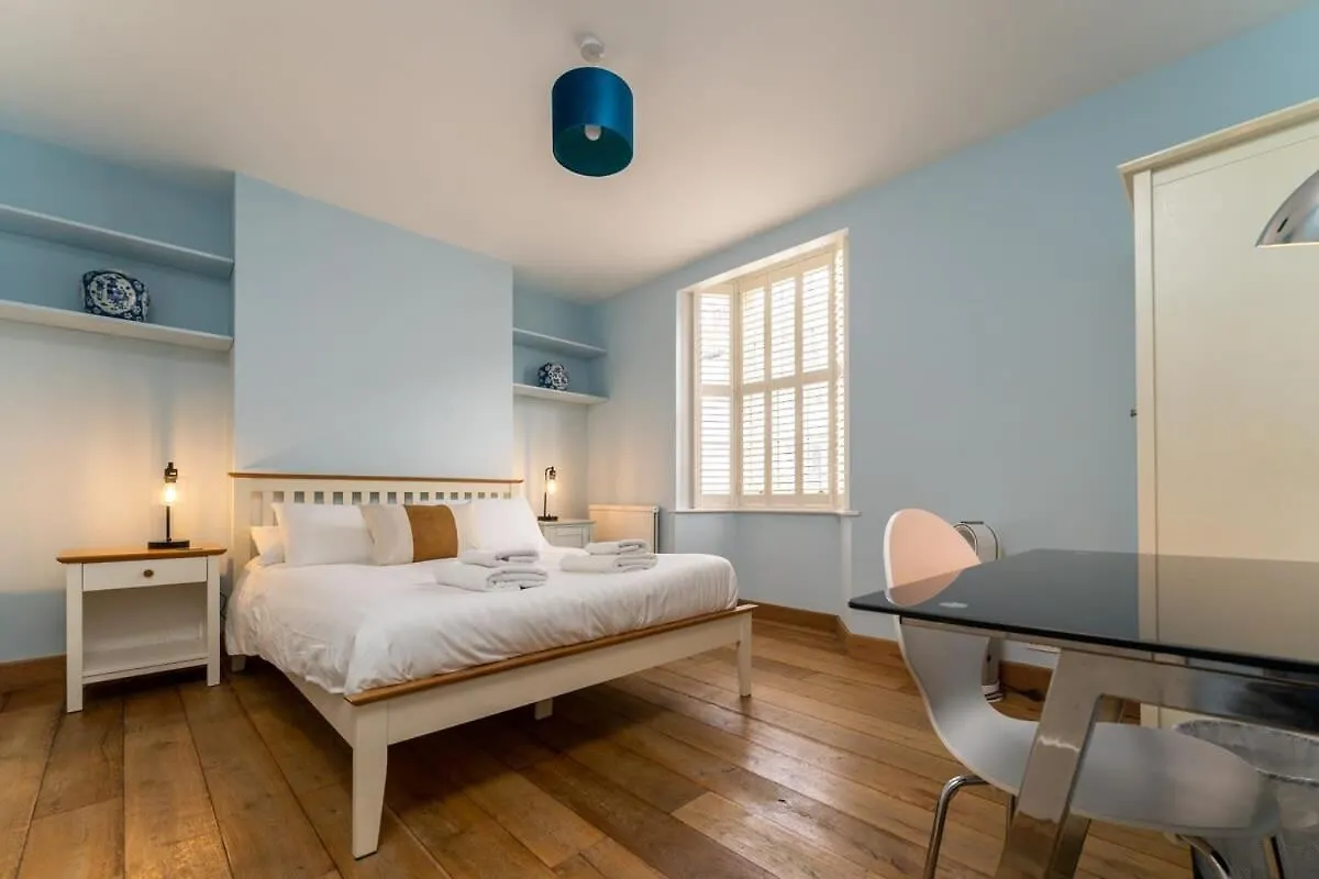 Holiday home Host & Stay - Blue Hues On Over Street Brighton