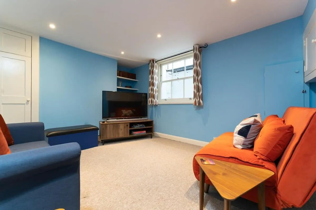 Holiday home Host & Stay - Blue Hues On Over Street Brighton
