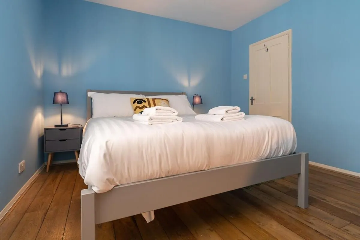 Host & Stay - Blue Hues On Over Street Brighton