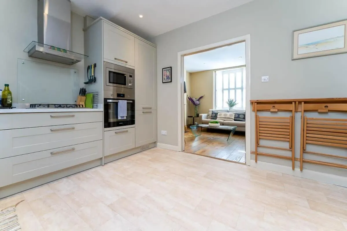Host & Stay - Blue Hues On Over Street Brighton Holiday home